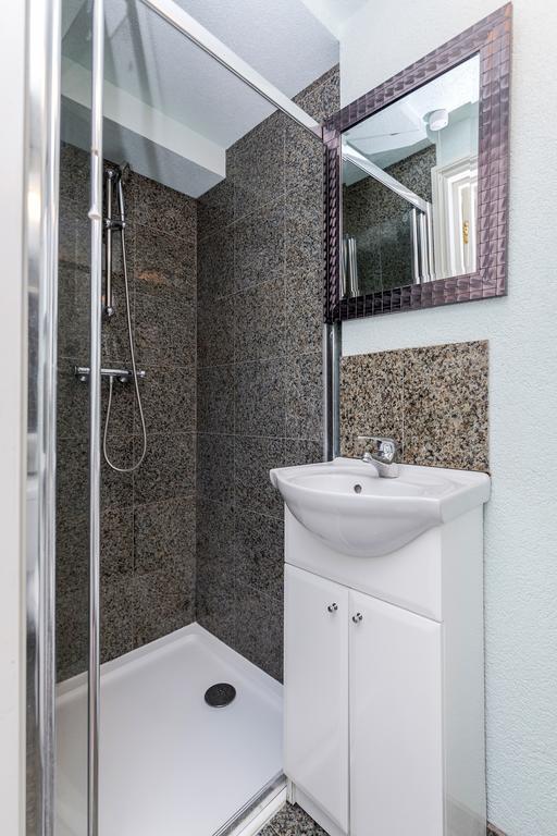 Watford General Suites מראה חיצוני תמונה